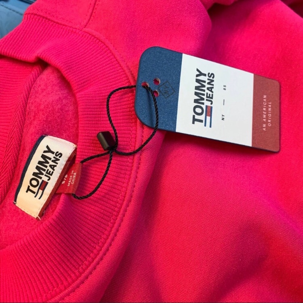 Tommy Hilfiger badge sweatshirt/crewneck - Picture 8 of 8
